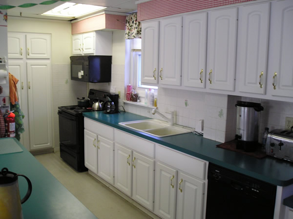 12222 Mayfield Rd kitchen 1
