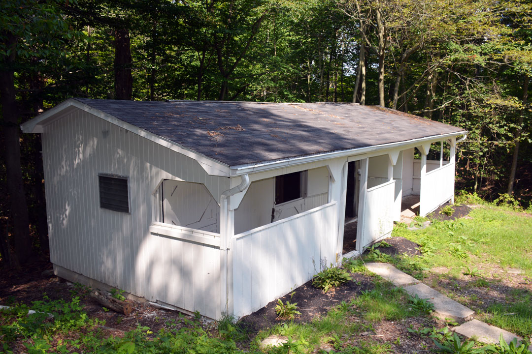 11930 Clark Rd barn