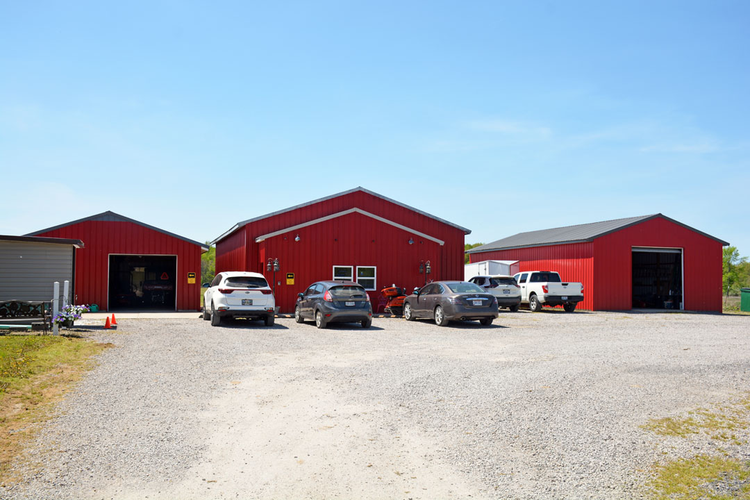 5689 Loveland Rd barns