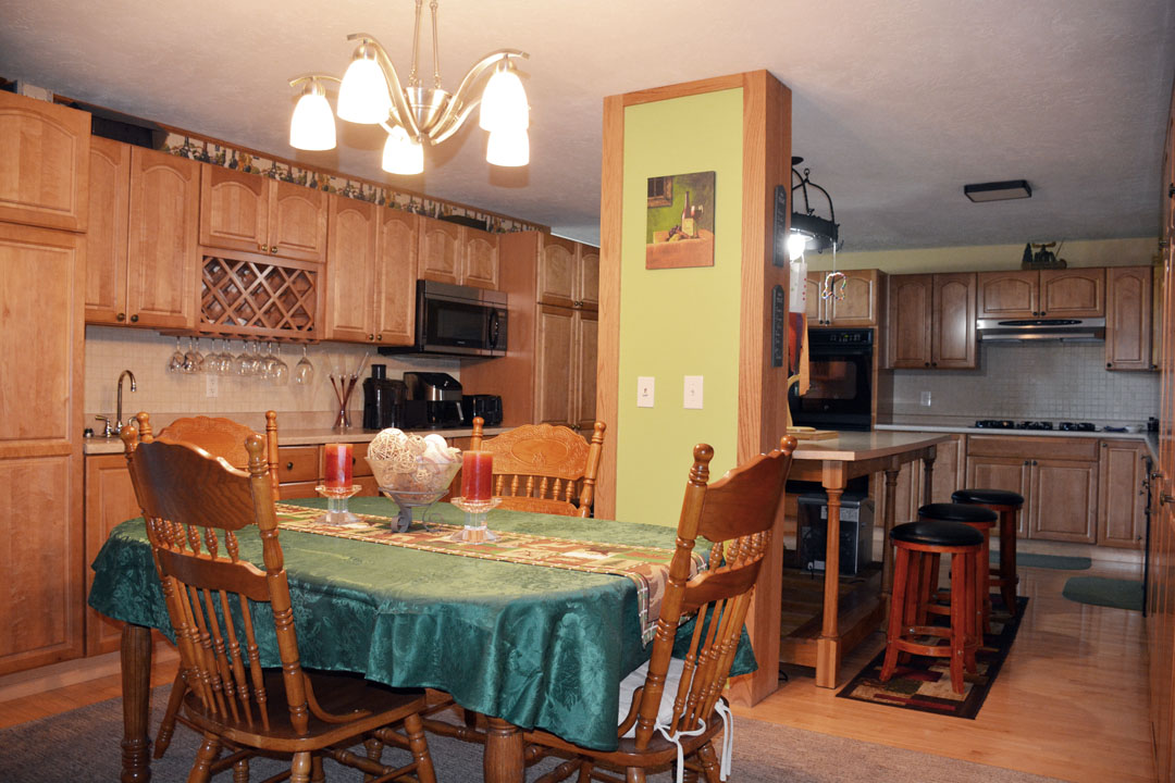 5689 Loveland Rd house