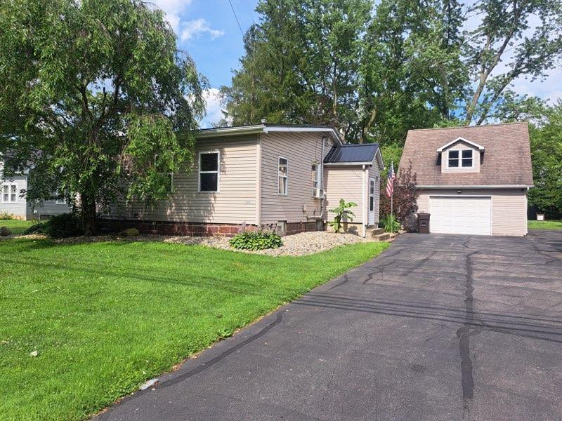 4016 St Rt 7 1/front